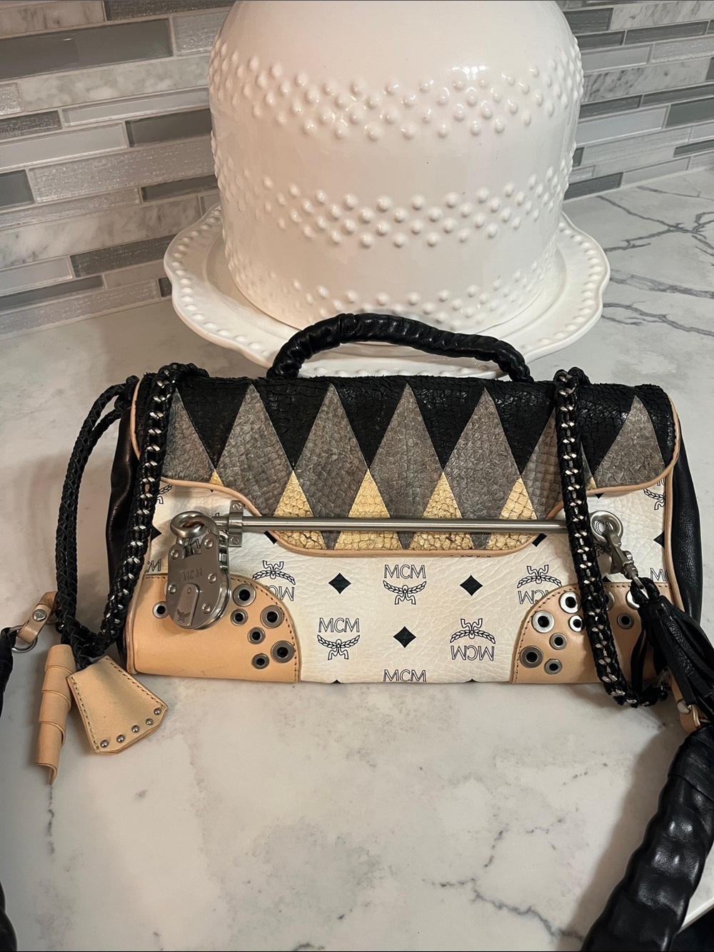 🦋MCM Limited Edition🦋 Two-Way Bag. Black, Beige & White Visetos